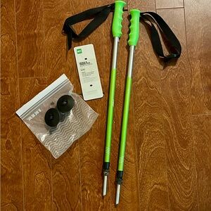 MEC Kids Adjustable Hiking Poles in Bright Green